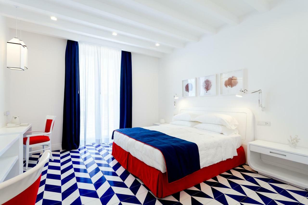 Maison Blu - Intimate Guesthouse Sorrento Exterior foto