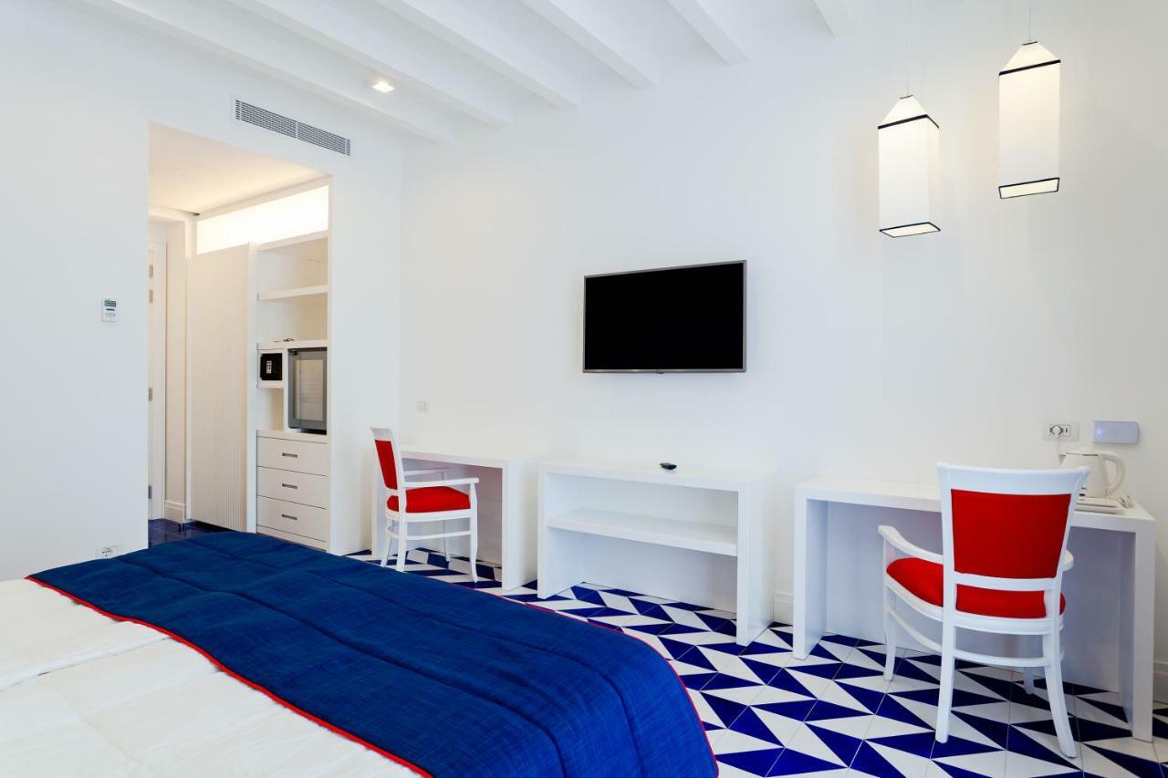 Maison Blu - Intimate Guesthouse Sorrento Exterior foto